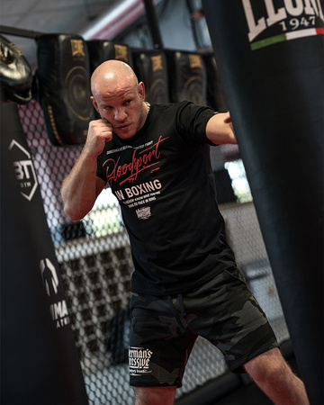 Bluza kangurka Bloodsport