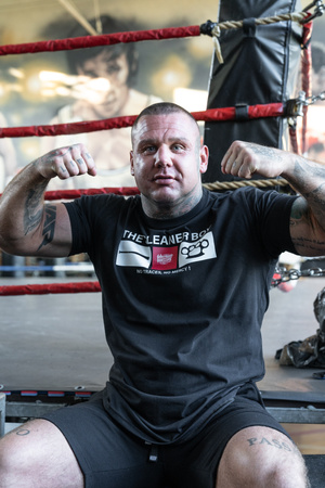 LONGSLEEVE CLEANER BOY