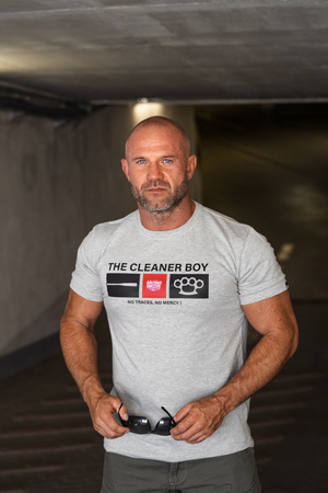 CLASSIC SWEATSHIRT CLEANER BOY